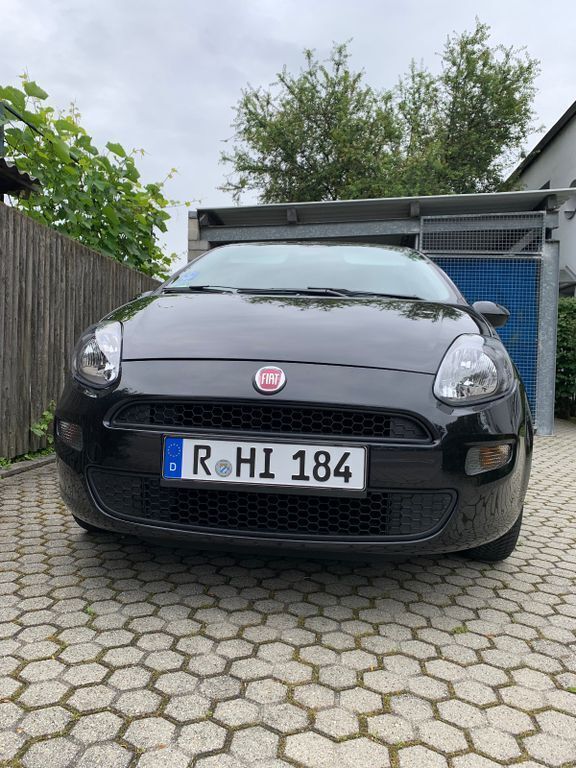 Schwarz Gebraucht 2012 Fiat Punto Pop Kleinwagen | 5.700 € (Etwas zu teuer) - Bild 1/4