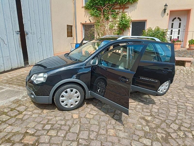Schwarz Gebraucht 2007 VW Polo Cross Kleinwagen | 4.500 € (Fairer Preis) - Bild 1/4
