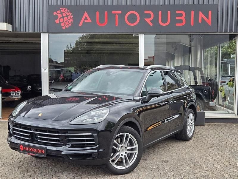 Schwarz Gebraucht 2018 Porsche Cayenne SUV | 49.900 € (Etwas zu teuer) - Bild 1/4