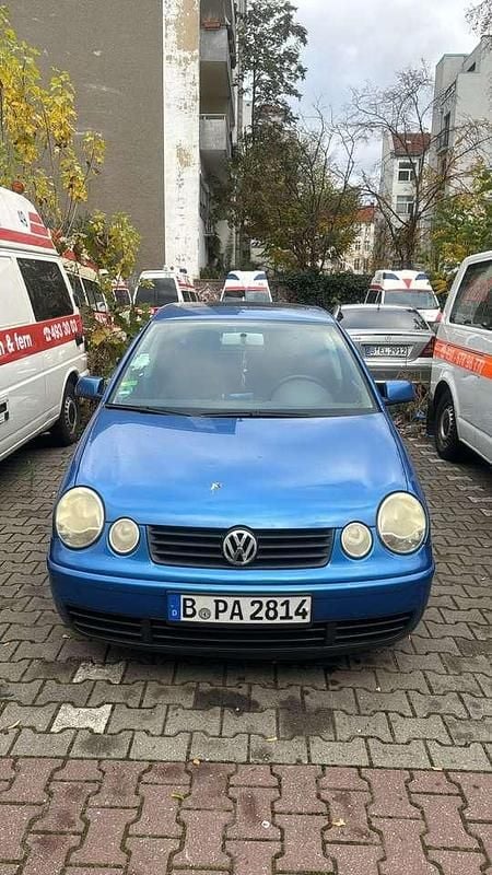 Gebraucht 2003 VW Polo Comfortline Limousine | 700 € (Superpreis) - Bild 1/4