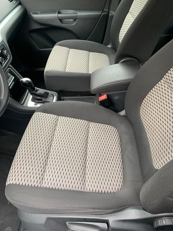 Gebraucht VW Sharan 140 PS (102 kW) 2015 Silber Van / Kleinbus