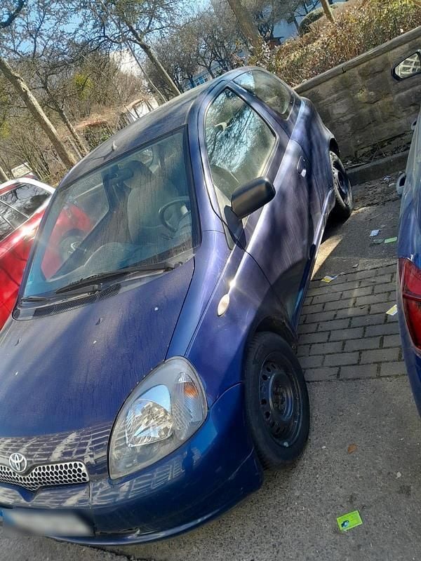 Gebraucht Toyota Yaris 65 PS (47 kW) 2001 Blau Kleinwagen