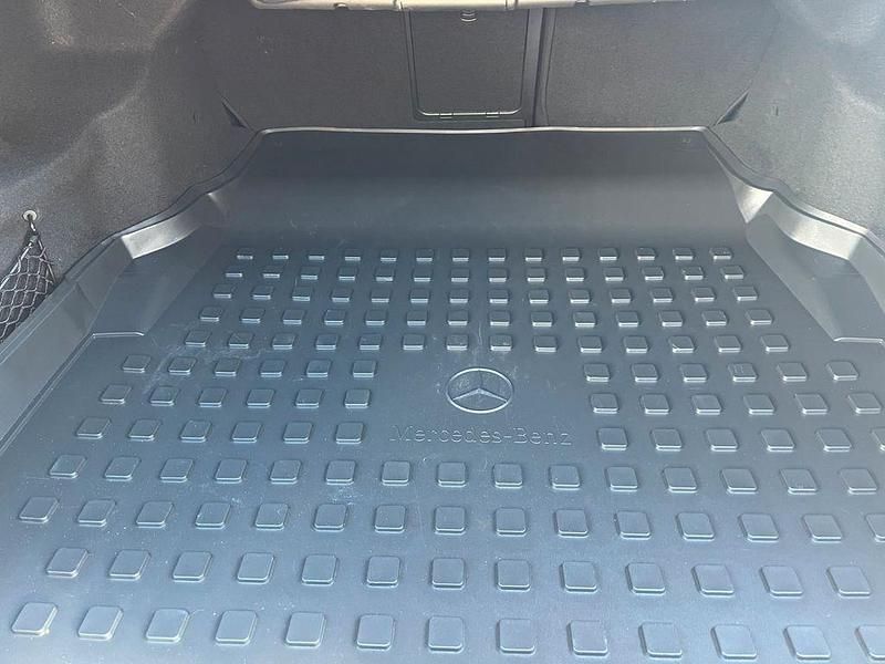Second-hand Mercedes E220 170 CP (125 kW) 2015 Gri Berlinǎ