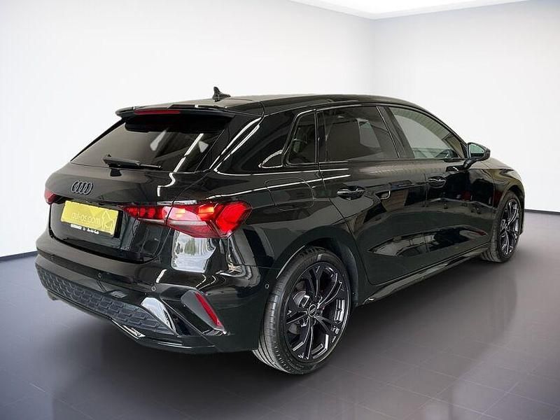 Gebraucht Audi A3 S-Line 150 PS (110 kW) 2025 Mythosschwarz metallic Limousine
