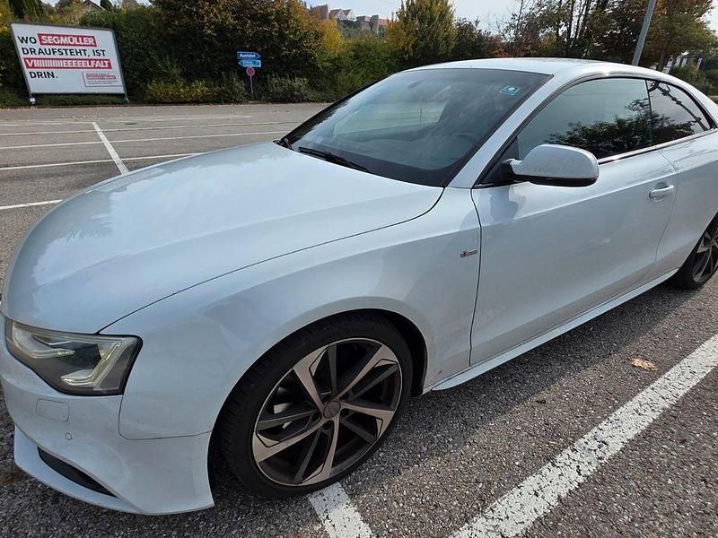 Weiß Gebraucht 2013 Audi A5 Coupé | 14.999 € (Fairer Preis) - Bild 1/4
