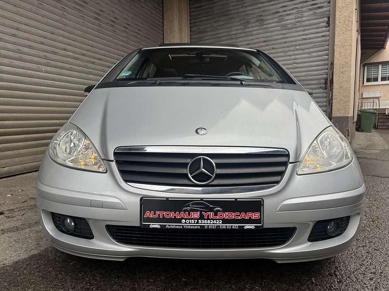Gebraucht Mercedes A150 95 PS (69 kW) 2004 Polarsilber  metalliclack Kleinwagen