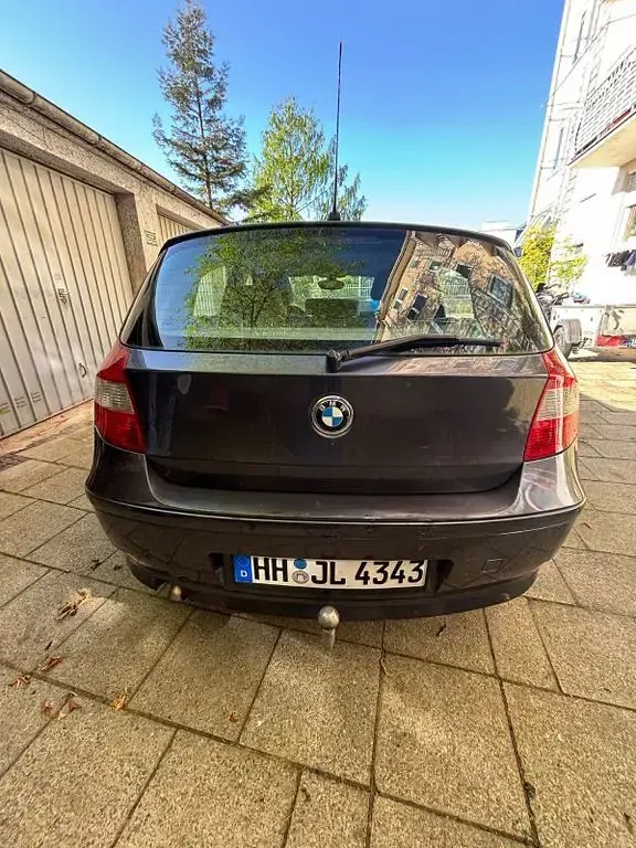 Gebraucht BMW 118 122 PS (89 kW) 2005 Grau Kleinwagen