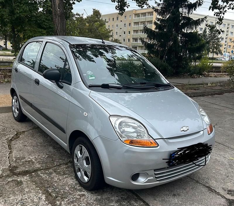 Gebraucht Chevrolet Matiz 69 PS (50 kW) 2009 Silber Kleinwagen