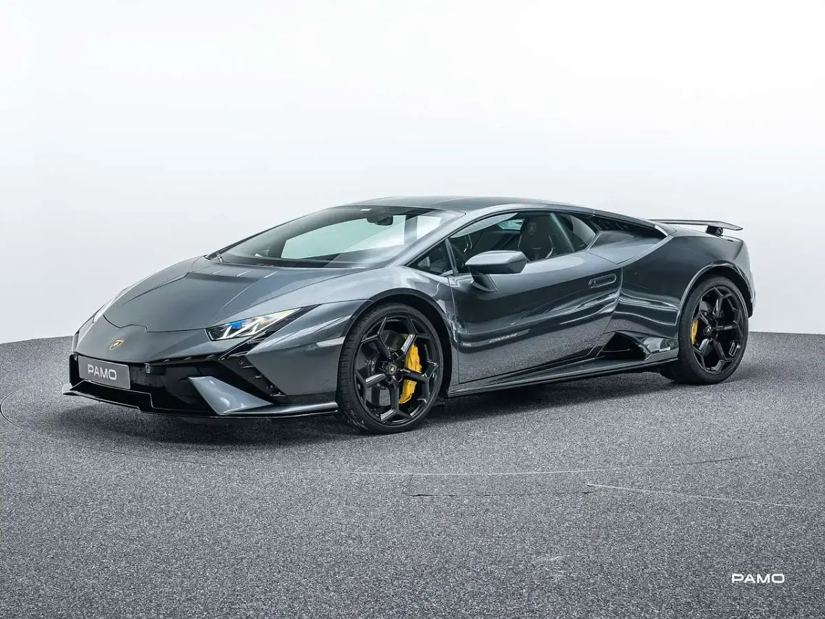 Usata Lamborghini Huracán 640 CV (470 kW) 2023 Grigio Coupé