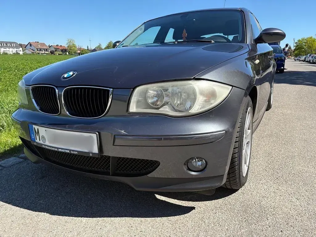 Brugt BMW 118 129 HK (94 kW) 2006 Grå Hatchback