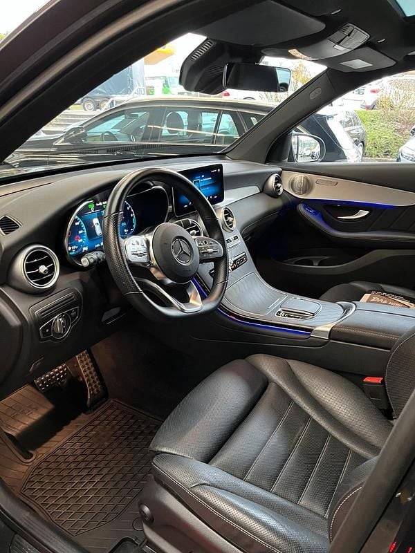 Gebraucht Mercedes GLC300 310 PS (228 kW) 2020 Grau SUV