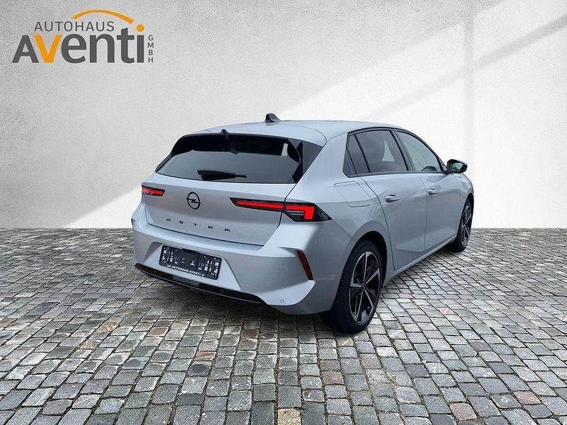 Gebraucht Opel Astra 131 PS (96 kW) 2024 Grau Limousine
