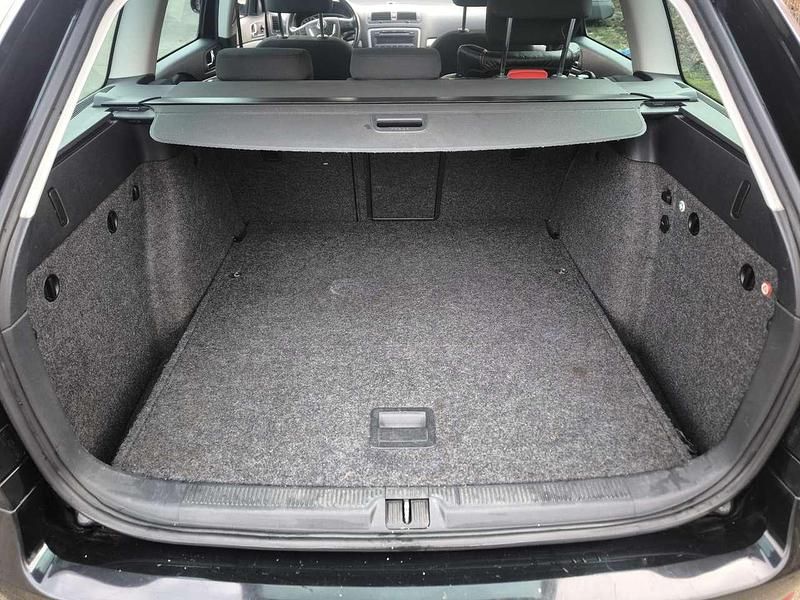 Gebraucht Skoda Octavia Elegance 140 PS (102 kW) 2012 Kombi