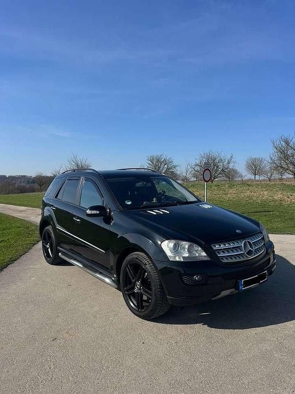 Gebraucht Mercedes ML320 224 PS (164 kW) 2007 SUV