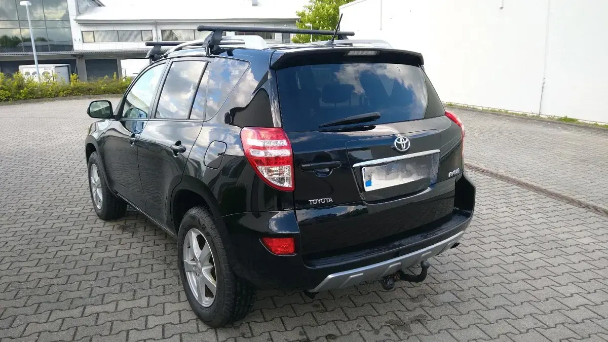Gebraucht Toyota RAV4 150 PS (110 kW) 2011 Schwarz SUV