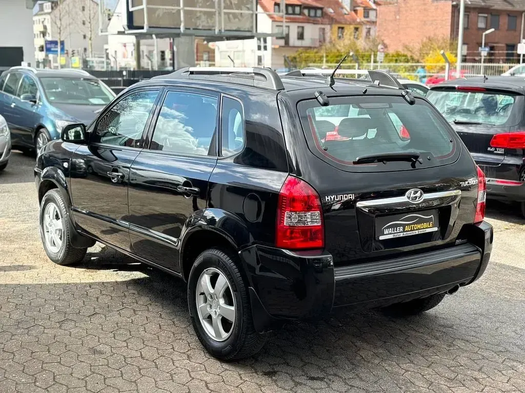 Gebraucht Hyundai Tucson 141 PS (103 kW) 2007 Schwarz SUV