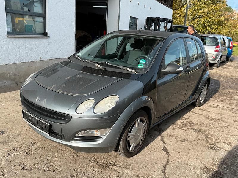 Grau Gebraucht 2007 Smart ForFour Kleinwagen | 700 € - Bild 1/4