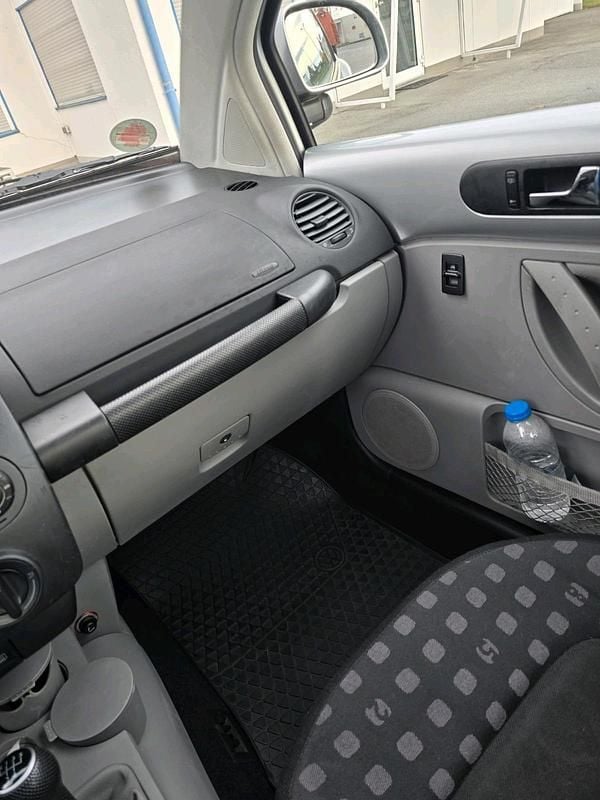 Gebraucht VW Beetle 1999 Silber Kleinwagen