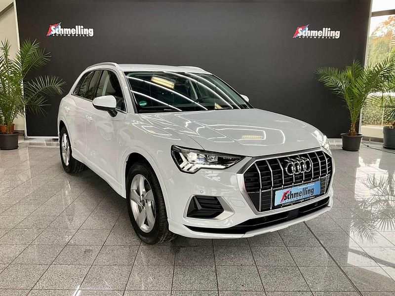 Gebraucht Audi Q3 Advanced 150 PS (110 kW) 2023 Gletscherweiß metallic SUV