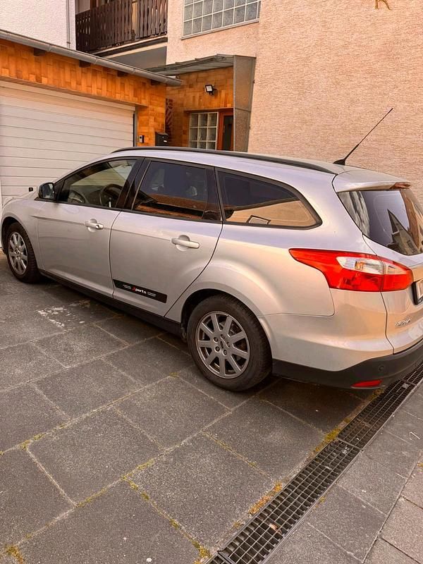 Second-hand Ford Focus 109 CP (80 kW) 2012 Argintiu Break