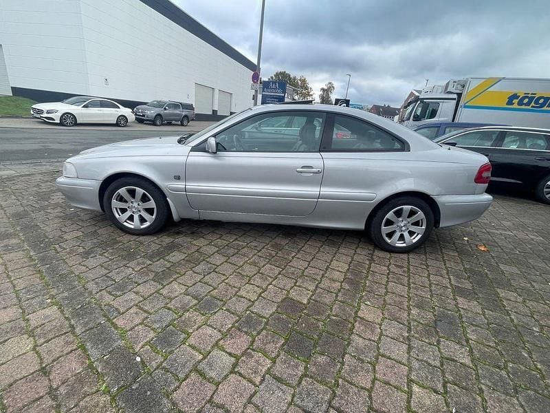 Second-hand Volvo C70 193 CP (141 kW) 2000 Argintiu Coupe