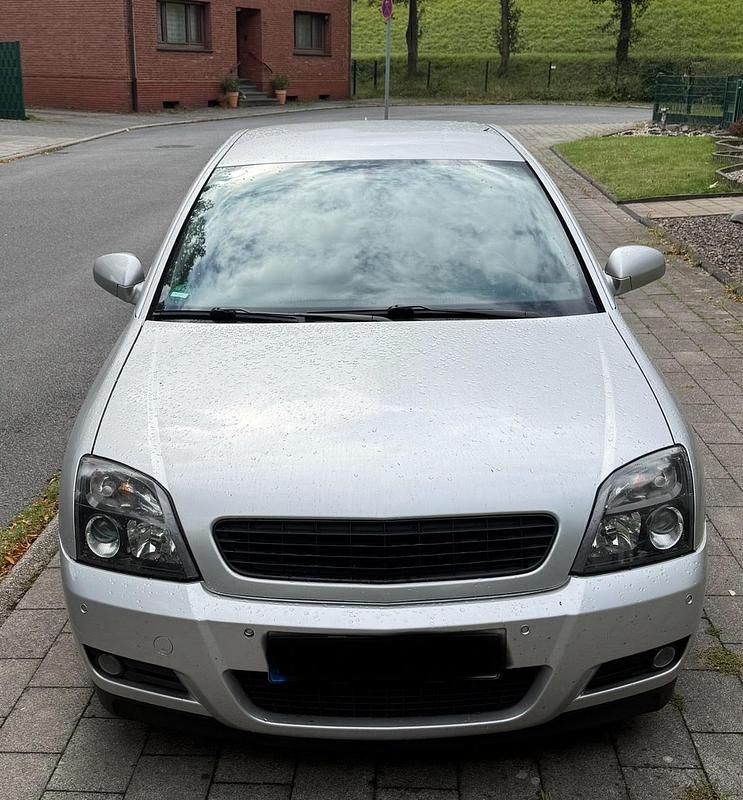 Silber Gebraucht 2004 Opel Vectra Limousine | 1.399 € (Fairer Preis) - Bild 1/4
