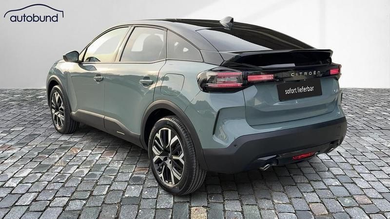 Neu Citroën C4 131 PS (96 kW) 2025 Grün / manhattangrün SUV