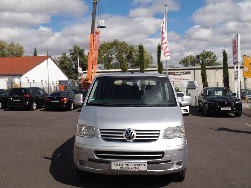 Gebraucht VW Caravelle 131 PS (96 kW) 2006 Silber Van / Kleinbus