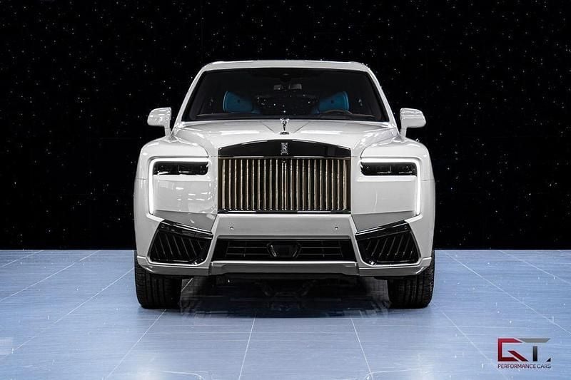 Neu Rolls Royce Cullinan 544 PS (400 kW) 2026 Grau SUV