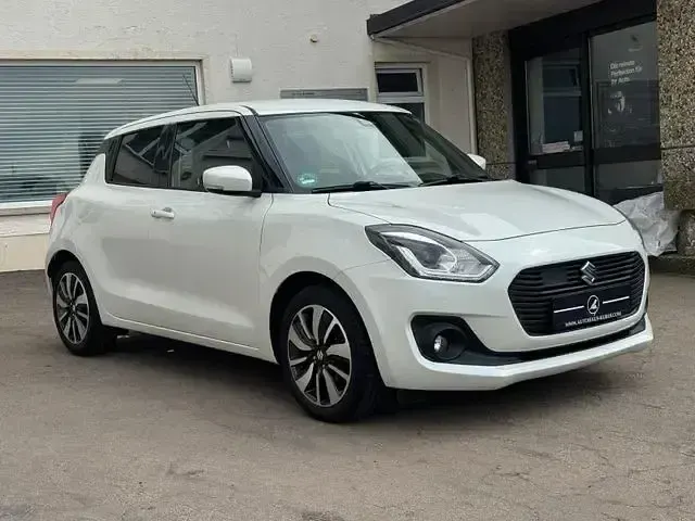 Gebraucht Suzuki Swift Comfort 112 PS (82 kW) 2019 Weiß Kleinwagen