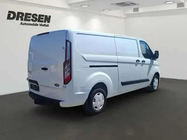 Gebraucht Ford 300 Trend 131 PS (96 kW) 2022 Weiss Limousine