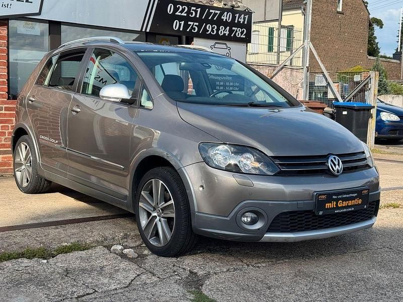 Braun Gebraucht 2011 VW Golf Plus Cross Van / Kleinbus | 5.999 € (Fairer Preis) - Bild 1/4