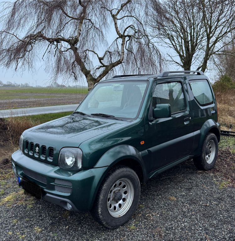 Grün Gebraucht 2008 Suzuki Jimny SUV | 7.499 € (Superpreis) - Bild 1/4