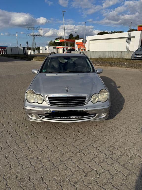 Silber Gebraucht 2004 Mercedes C200 Kombi | 1.300 € (Superpreis) - Bild 1/4