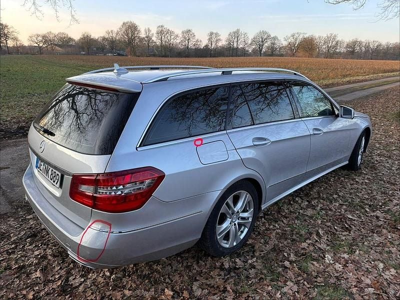 Gebraucht Mercedes E200 Avantgarde 136 PS (100 kW) 2013 Silber Kombi