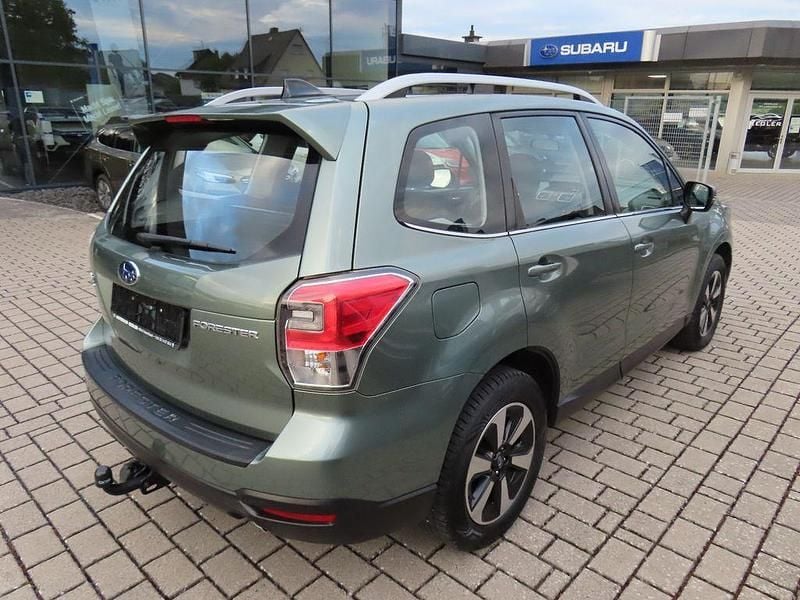 Grün Gebraucht 2017 Subaru Forester Exclusive+ SUV | 16.990 € (Guter Preis) - Bild 1/4