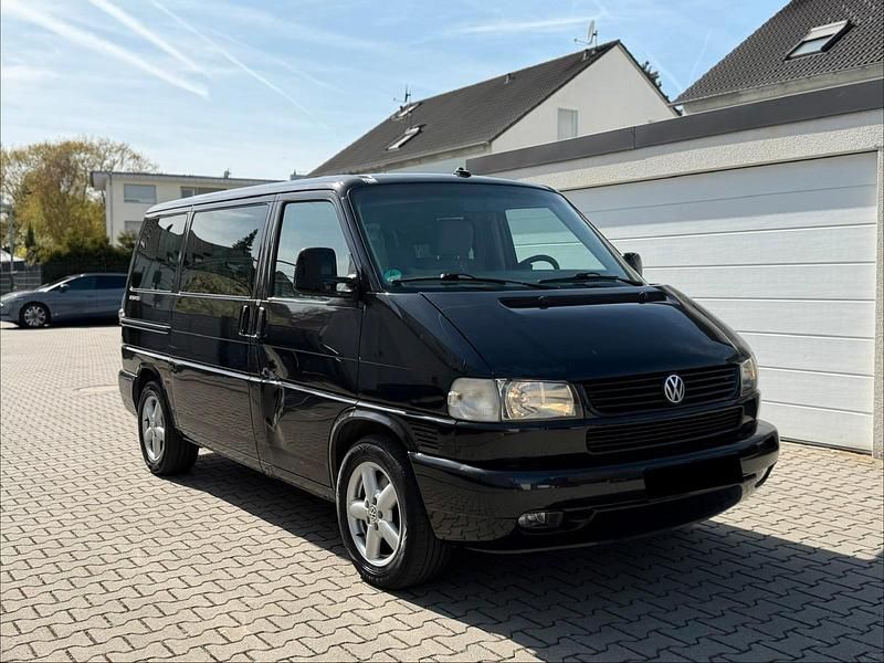 Second-hand VW T4 151 CP (111 kW) 2002 Negru Van