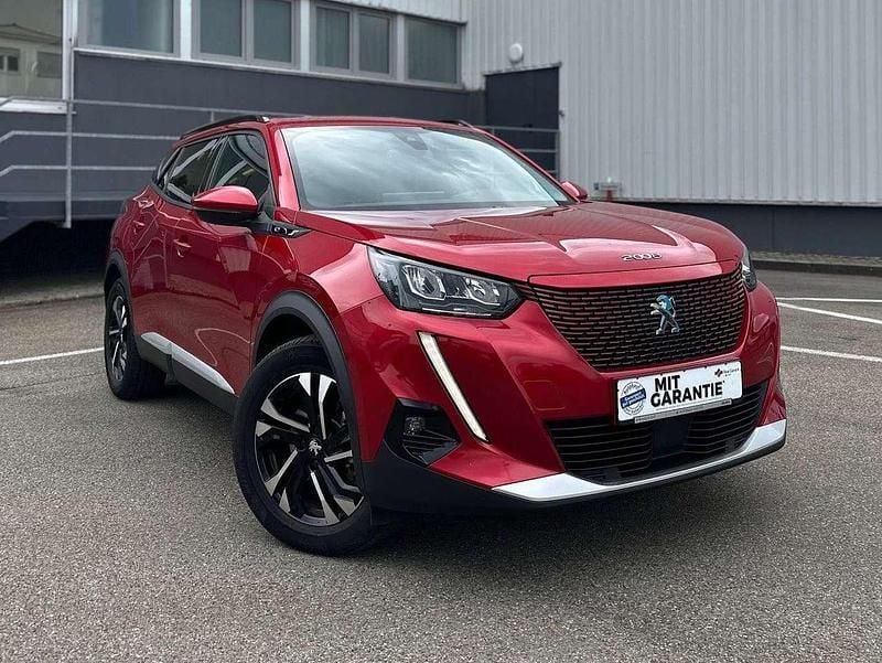 Gebraucht Peugeot e-2008 Allure 100 kW (136 PS) 2021 Lackierung elixierrot/typ SUV