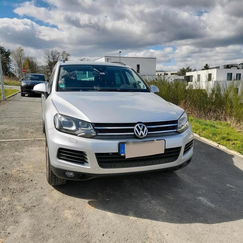 Silber Gebraucht 2013 VW Touareg SUV | 14.500 € (Fairer Preis) - Bild 1/4