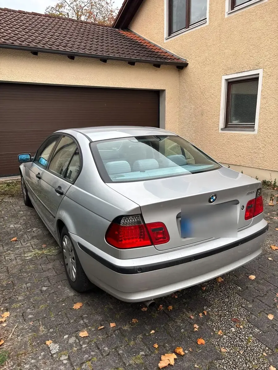 Gebraucht BMW 316 115 PS (84 kW) 2004 Silber Limousine