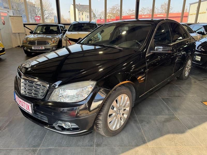 Gebraucht Mercedes C180 156 PS (114 kW) 2010 Schwarz Limousine
