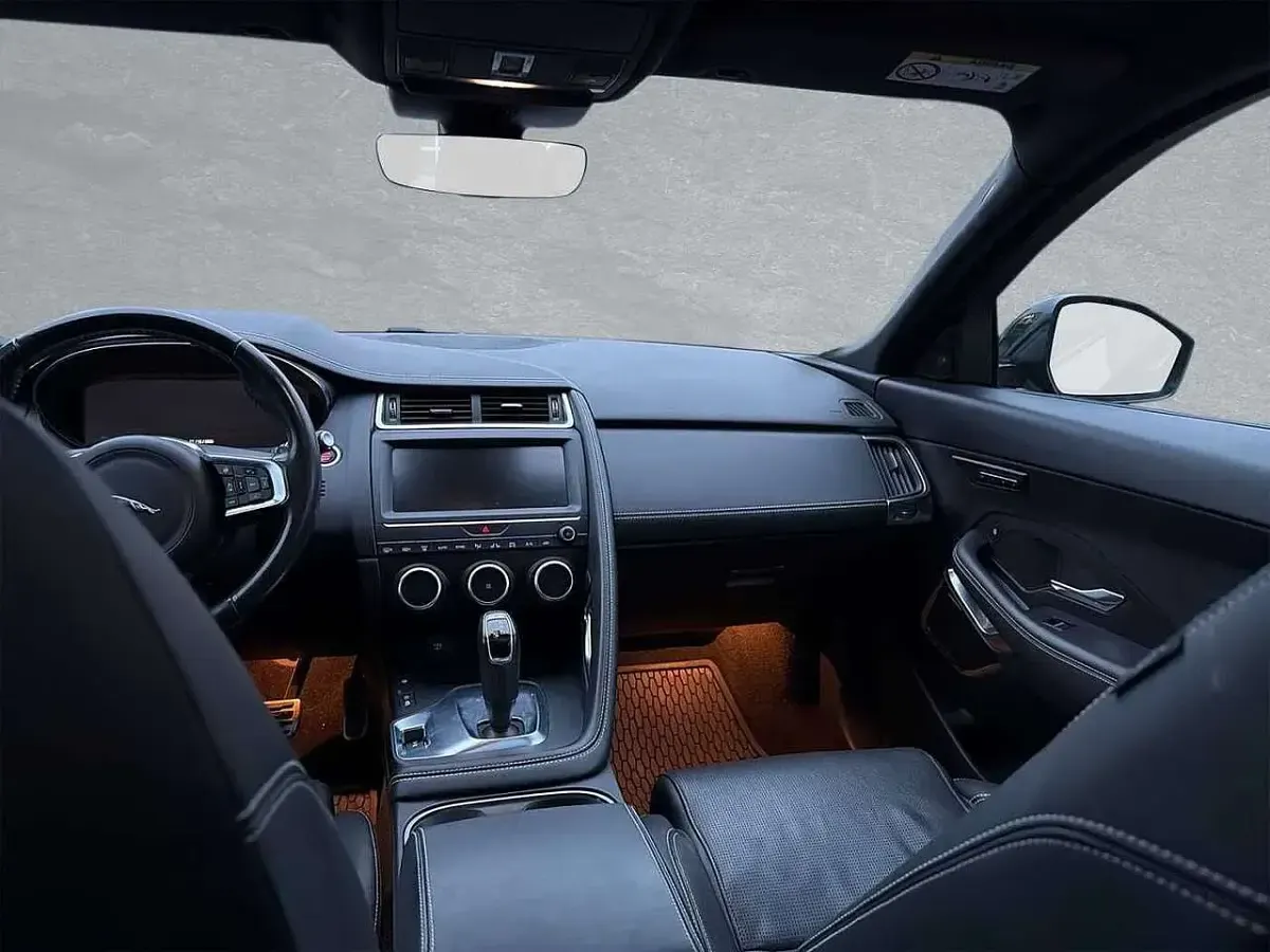 Usata Jaguar E-Pace R-Dynamic 179 CV (131 kW) 2018 Nero SUV