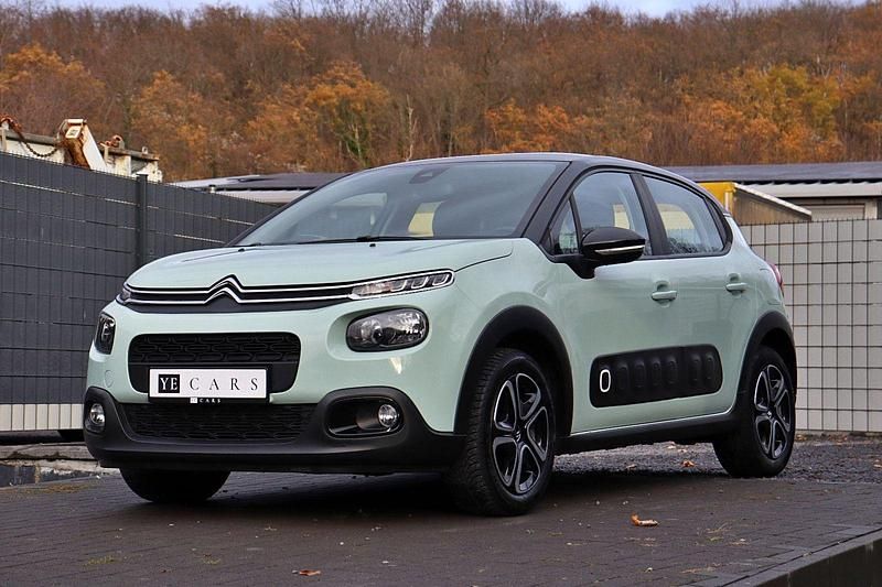Grün Gebraucht 2020 Citroën C3 Shine Kleinwagen | 11.450 € (Fairer Preis) - Bild 1/4