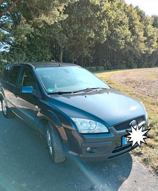 Grau Gebraucht 2008 Ford Focus Kombi | 250 € (Superpreis) - Bild 1/3
