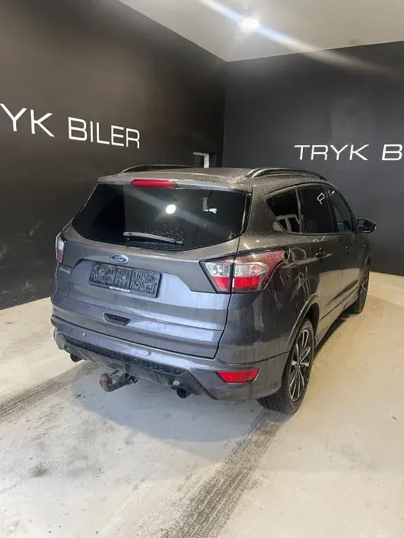 Gebraucht Ford Kuga ST-Line 120 PS (88 kW) 2019 Grau SUV