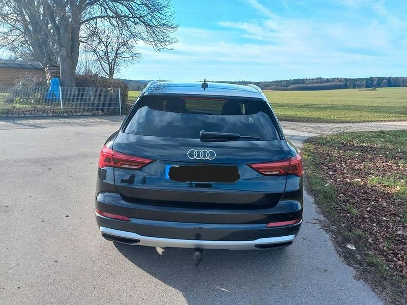 Gebraucht Audi Q3 Ambiente 150 PS (110 kW) 2025 Schwarz SUV