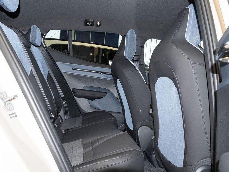 Neu Volvo EX30 Plus 200 kW (272 PS) 2025 Beige SUV