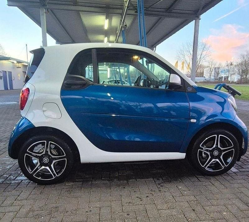 Gebraucht Smart ForTwo Coupé 60 kW (82 PS) 2020 Blau Coupé