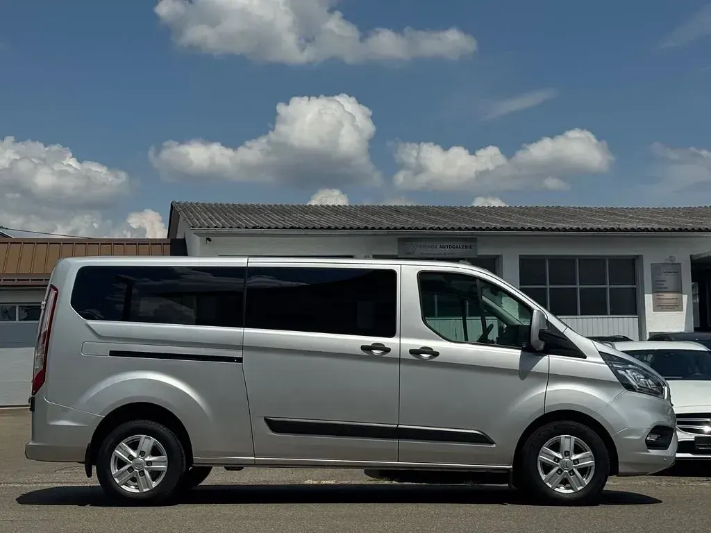 Gebraucht Ford Transit Custom Trend 131 PS (96 kW) 2021 Silber Van