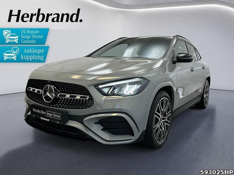 Manufaktur lack manufaktur alp Gebraucht 2025 Mercedes GLA200 AMG SUV | 42.690 € (Fairer Preis) - Bild 1/4